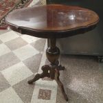 612 2494 PEDESTAL TABLE